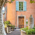 Des Lits Sur La Place 4* Hérépian
