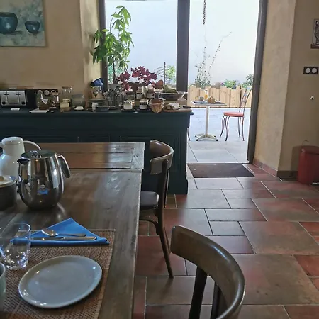 B&B Des Lits Sur La Place 4*