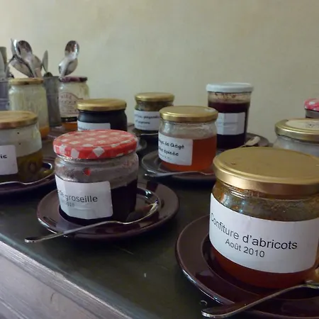 Des Lits Sur La Place