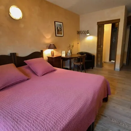 Des Lits Sur La Place B&B 4*