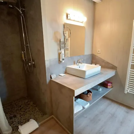 Des Lits Sur La Place